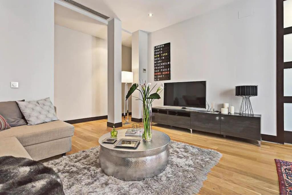 Spacious Luxury 1Br In Centro! S.An Мадрид Экстерьер фото